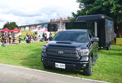 妖怪手錶_燈箱車_廣告車_看板車_天闊創意行銷_活動燈箱車,戶外媒體,整合行銷,媒體購買,行動車,燈箱車,LED看板,廣告車,看板車,天闊創意行銷