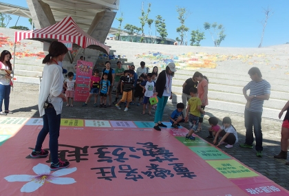 苗栗客家完化園區3周年慶_活動燈箱車,戶外媒體,整合行銷,媒體購買,行動車,燈箱車,LED看板,廣告車,看板車,天闊創意行銷